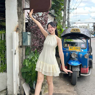 Cronie - Lora dress เดรสสั้นคอผูกด้านหลัง แต่งระบาย 2 ชั้น ซับในทั้งตัว ผ้าไม่ต้องรีด
