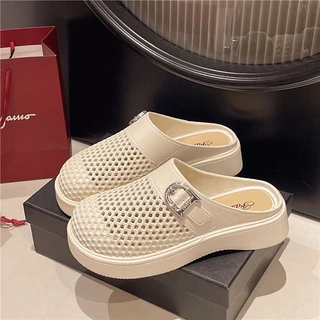 Kicks พื้นหนาเพิ่มส่วนสูงแบบปังมาก รองเท้าแตะครึ่งหน้าดีไซน์หัวปิดสไตล์มินิมอล สวมใส่ง่ายให้ประสบการณ์สบายระดับใหม่