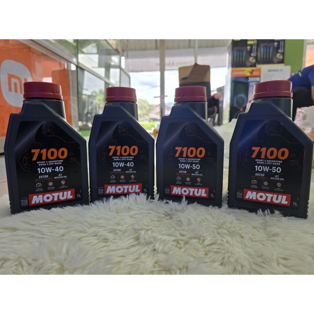 น้ำมันเครื่อง Motul7100 10w-40,10w50 1L