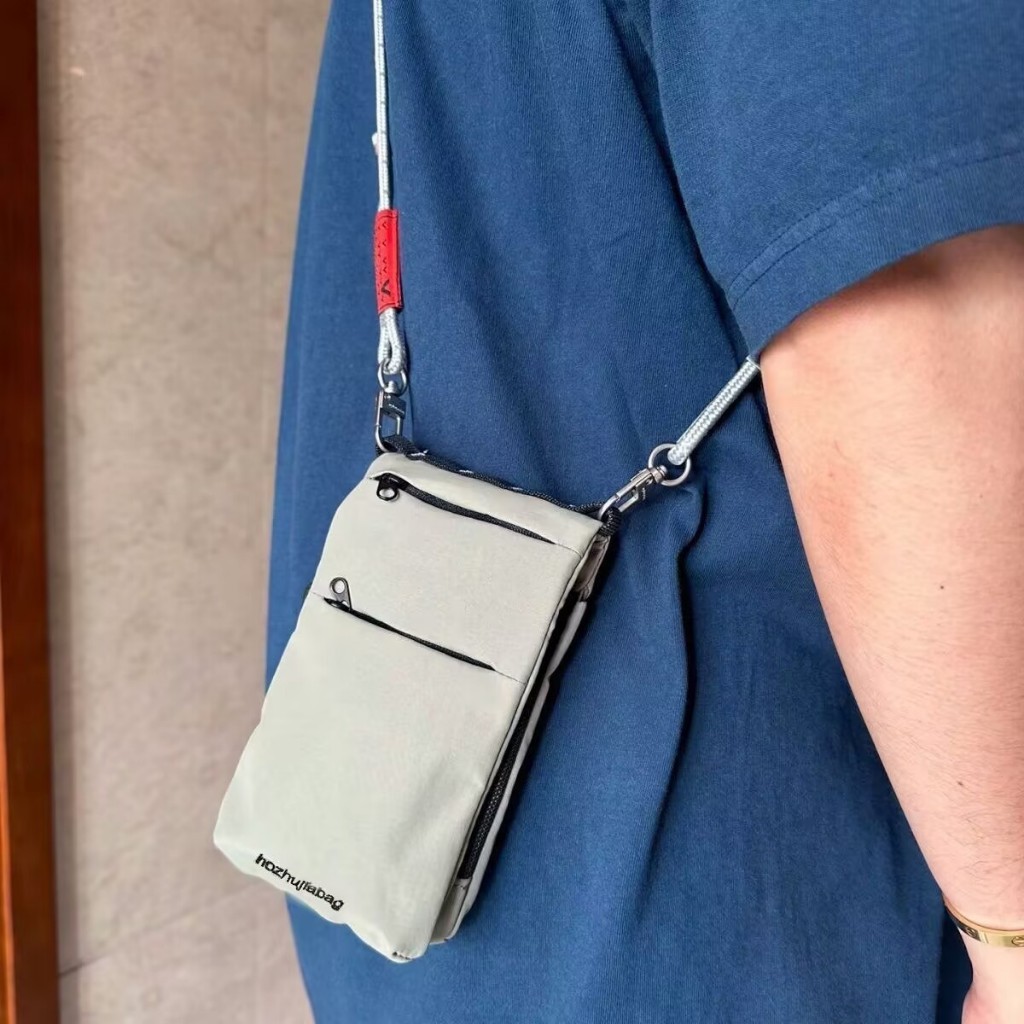 KNT กระเป๋าสไตล์สตรีทใบเล็ก รุ่น N182 ผ้าไนล่อนกันละอองน้ำ ช่องใส่ของเยอะ เหมาะสำหรับใส่มือถือ บัตร ธนบัตร เหรียญ