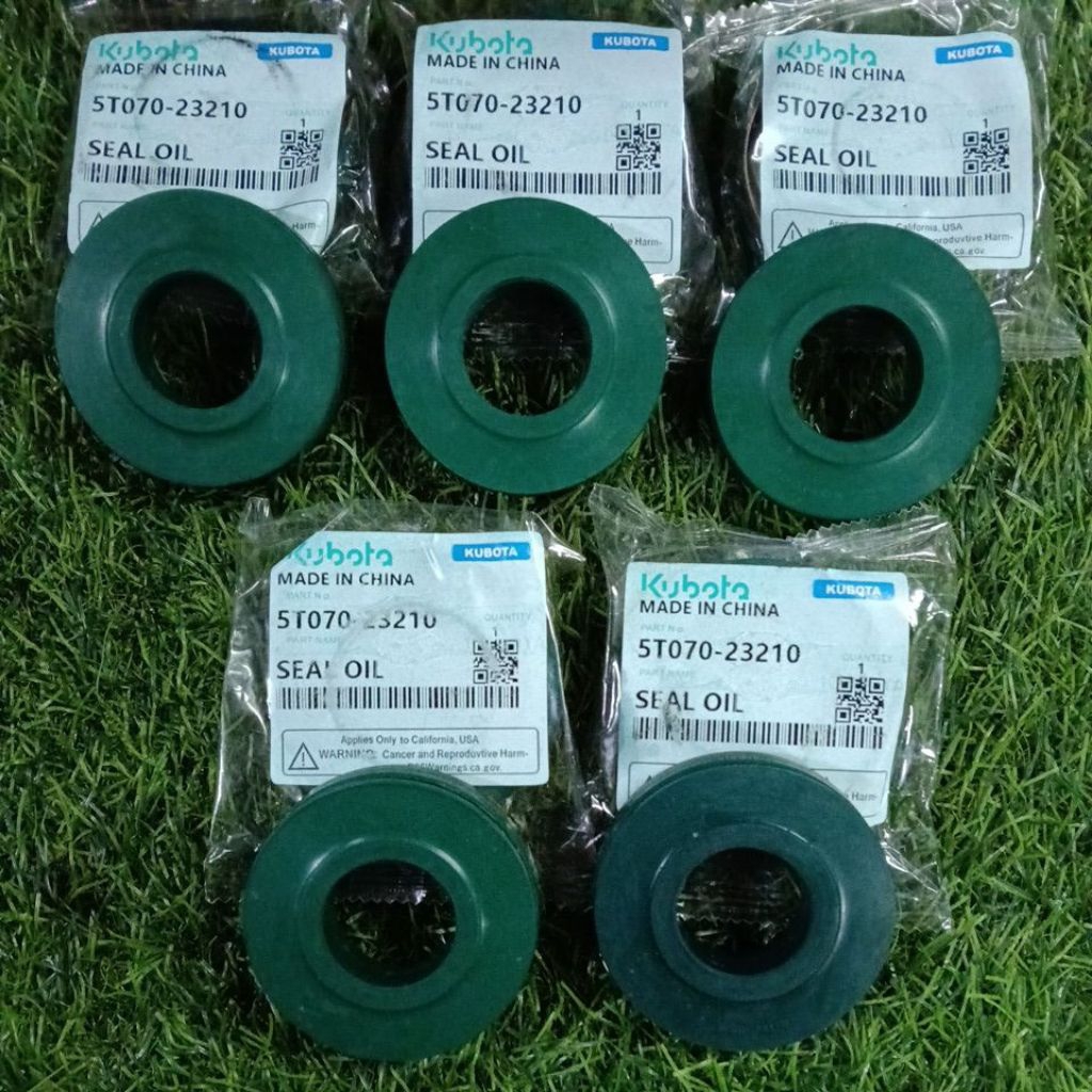 ซีลโรลเลอร์รถเกี่ยวคูโบต้ารุ่น DC70 95 จำนวน 10 ตัว