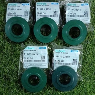 ซีลโรลเลอร์รถเกี่ยวคูโบต้ารุ่น DC70 95 จำนวน 10 ตัว