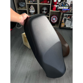 เบาะแท้ศูนย์ Giorno มือสองสภาพดี ดำกับน้ำตาล