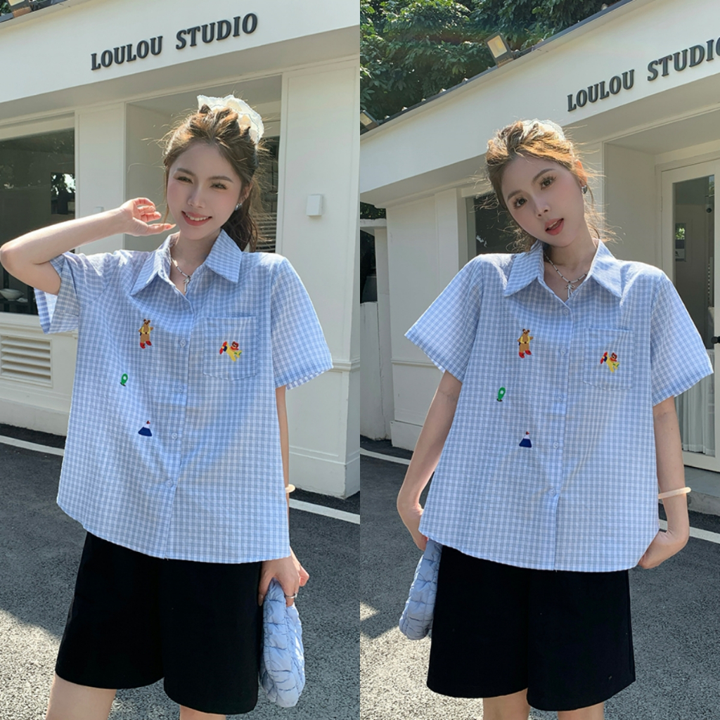 เสื้อเชิ้ตลายสก๊อตผู้หญิง เสื้อเชิ้ตแขนสั้นสไตล์เกาหลี ลายปักน่ารัก ทรงหลวม ลำลองและใช้งานได้หลากหลาย