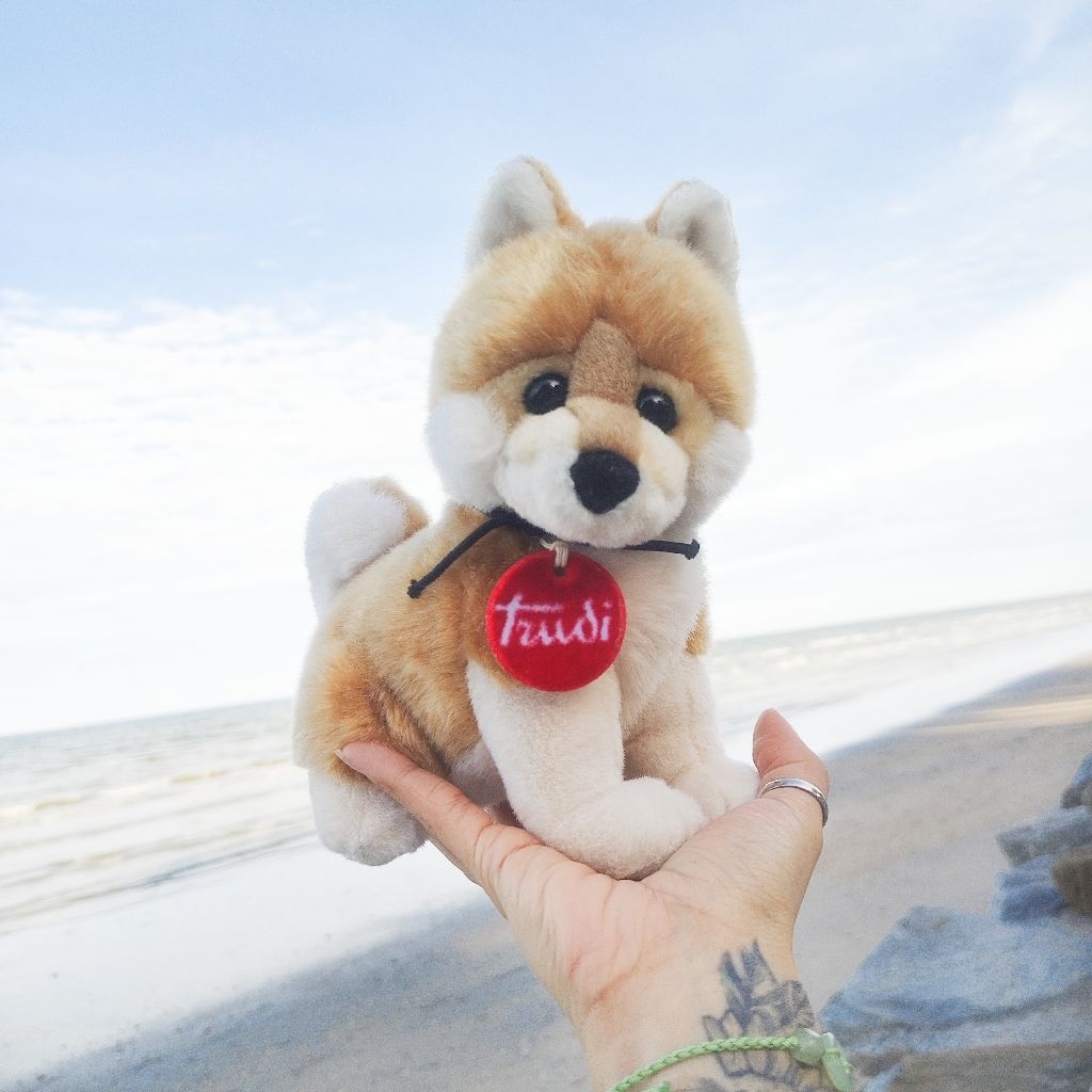 ตุ๊กตาหมาอกิตะ Akita Inu แบรนด์ TRUDI