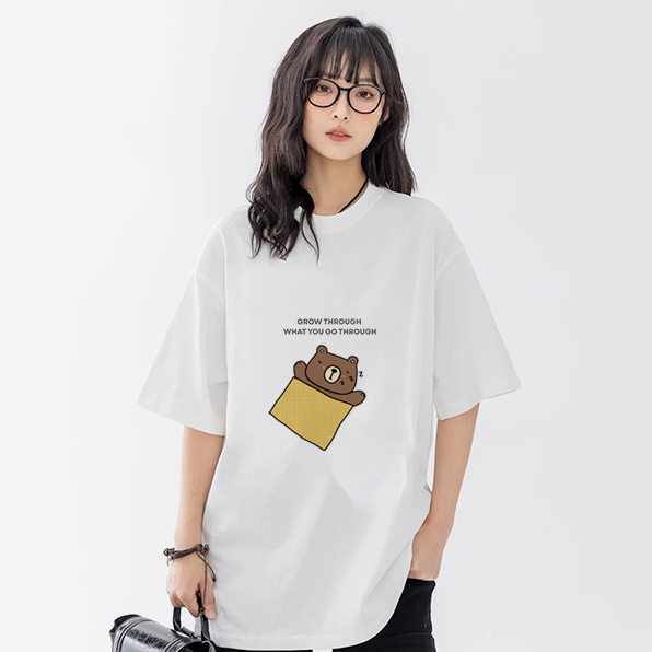 เสื้อยืดคอกลม ลายหมีน้ำตาล วัสดุทำมาจากผ้าไหมนม  เสื้อน่ารัก ใส่สบาย ไม่ร้อน BP001-T0007