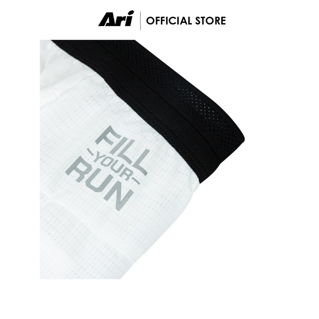ARI MEN BREATHE 2IN1 V3 RUNNING SHORTS 3 INCHES - WHITE (AAP2907-02) กางเกงวิ่งผู้ชาย 3นิ้ว อาริ BREATHE 2IN1 สีขาว - รูปที่ 6