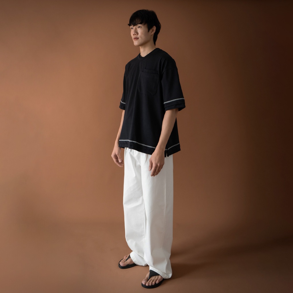 introvertwears | Double Layer Oversized Tee (2 colors) เสื้อยืดโอเวอร์ไซส์ ผ้านุ่ม ดีเทลสองชั้น