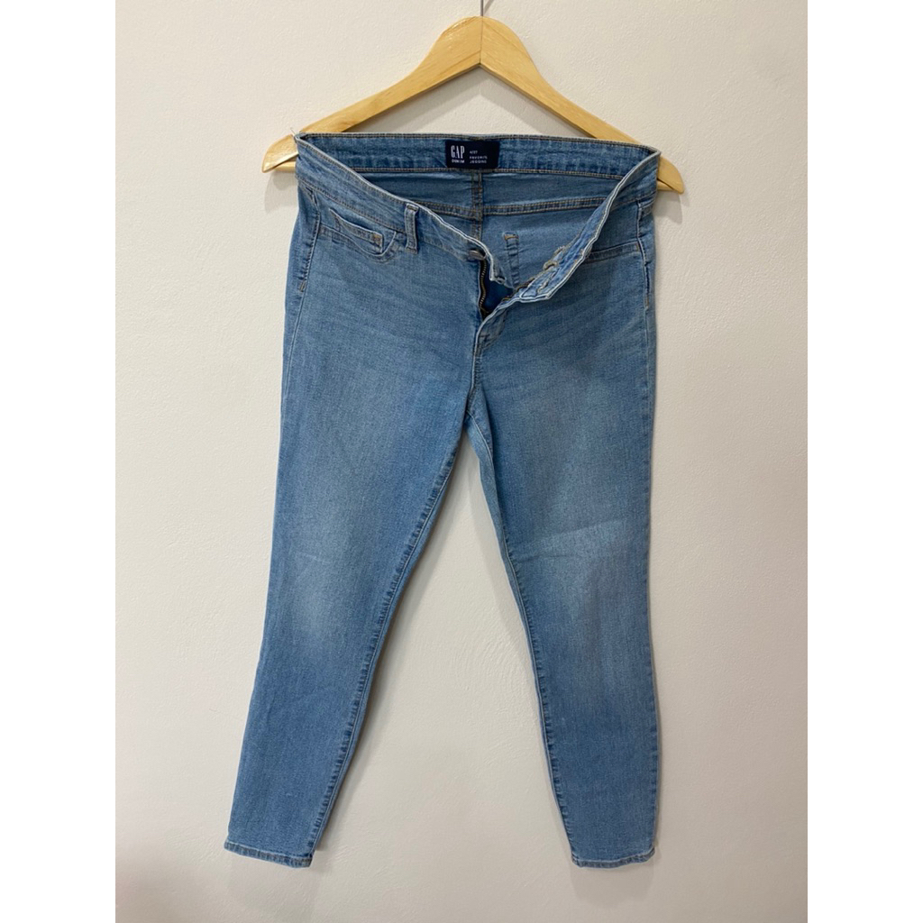 กางเกงยีนส์ GAP ผู้หญิง เเท้มือสอง