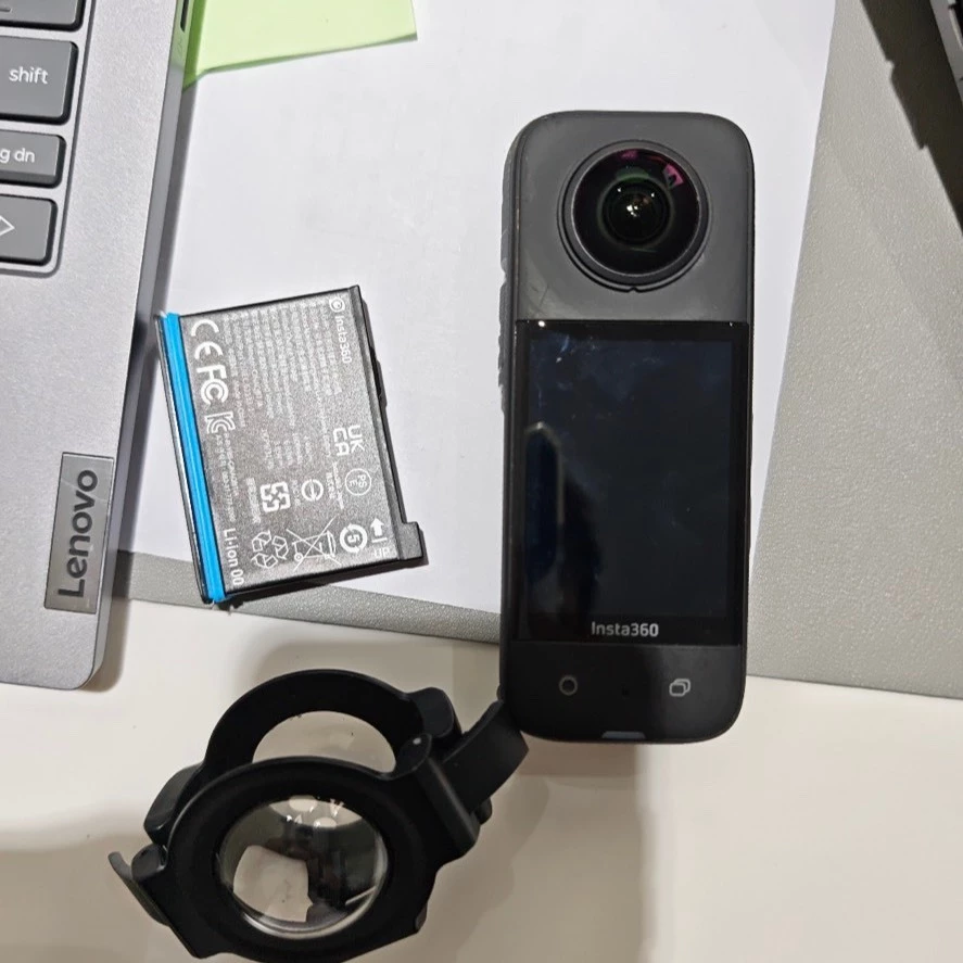 📷 Insta360 X3 | 5.7K กันสั่น | กล้องกีฬา 360° | มือสอง สภาพใหม่ | อุปกรณ์ครบ