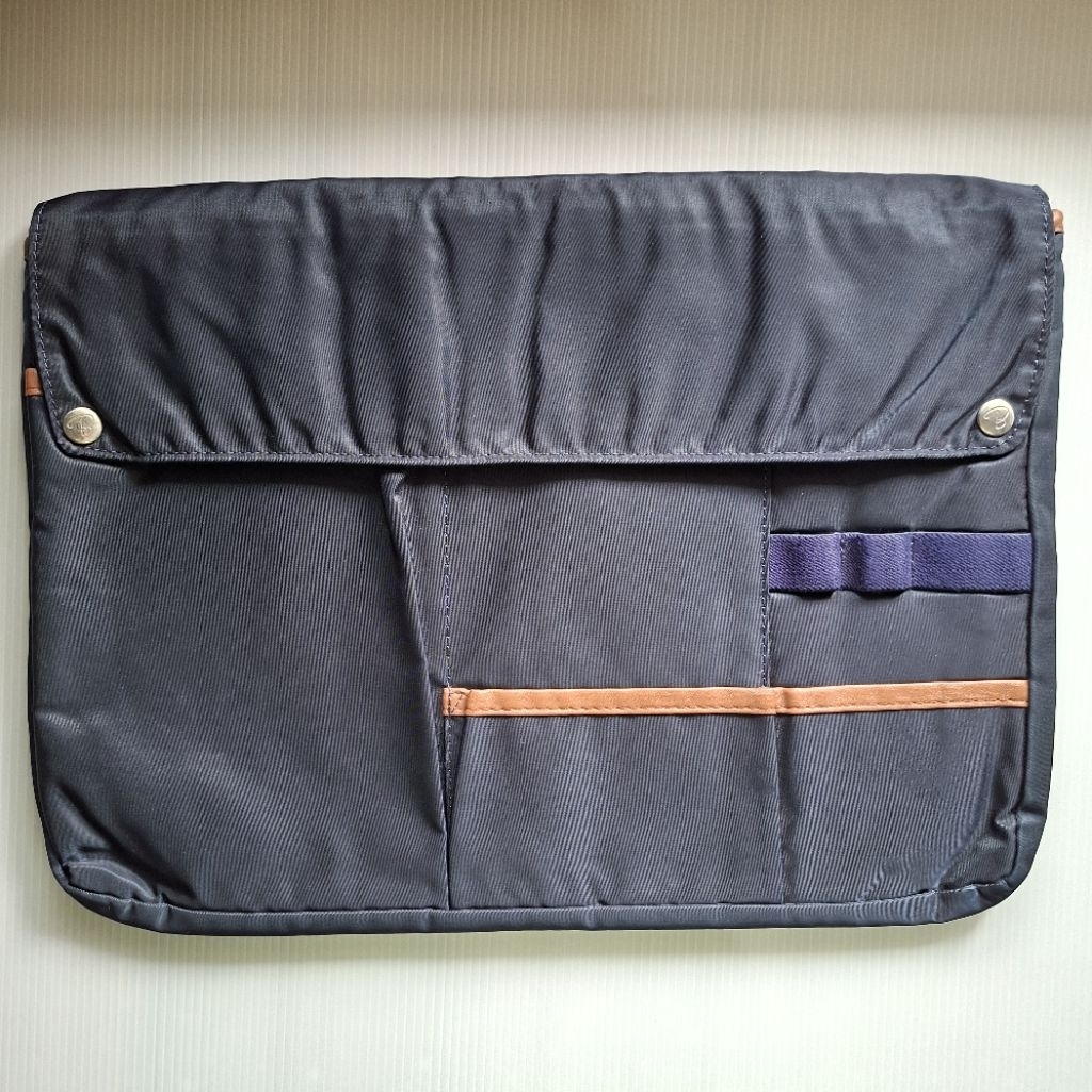 (มือสอง) กระเป๋าอุปกรณ์ IT Notebook Computer