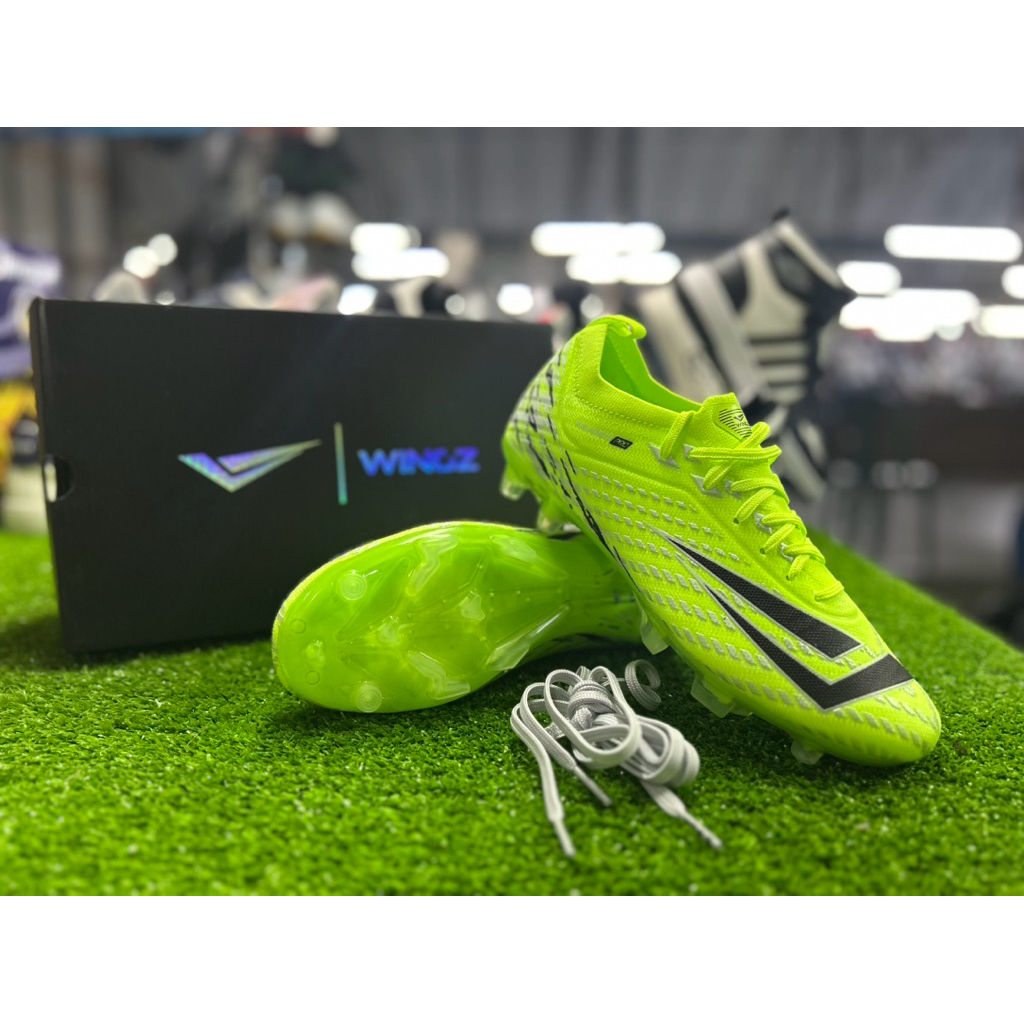 {รับประกันสินค้าของแท้100%} Wingz Mugen Pro รองเท้าฟุตบอลสตั๊ด รุ่นท็อป สีเขียว
