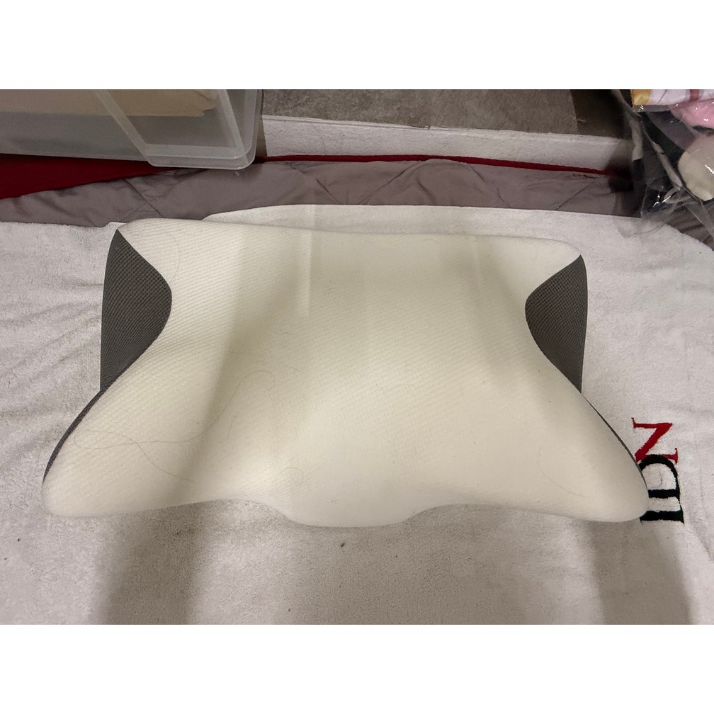 Lunio หมอนหนุน หมอนสุขภาพ ทรงผีเสื้อ ออกแบบมีส่วนโค้งเว้ารับต้นคอ กันตกหมอน ลดปวดคอเวลาตื่น รุ่น Hyp