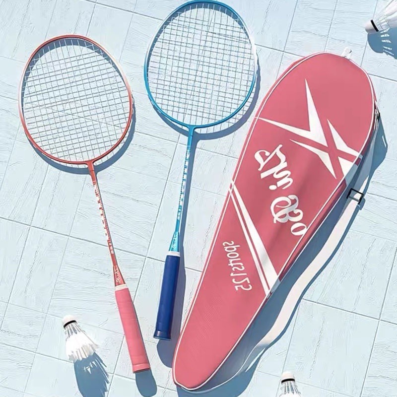 ไม้แบดมินตัน 1 คู่ กระเป๋าแบดมินตัน 3 ใบ และยางแร็กเกต แร็กเกตคุณภาพสูง แร็กเก็ตเริ่มต้นเด็ก ไม้แบดมินตัน อุปกรณ์กีฬา - รูปที่ 2