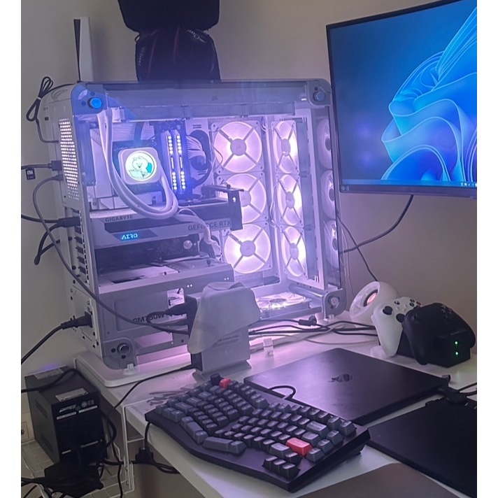 🔥[ส่งต่อสภาพนางฟ้า 95%] Gaming PC Spec แรง RTX 4070 + i7-13700K RGB ครบชุด ประกันเหลือ 🔥