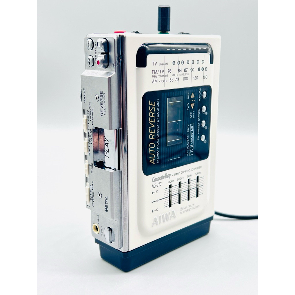 เครื่องเล่นเทปพกพาวินเทจ AIWA รุ่น HS-J10 สีขาว เป็นเครื่องเล่นเทป+วิทยุ หายาก ใช้งานปกติ made in ja