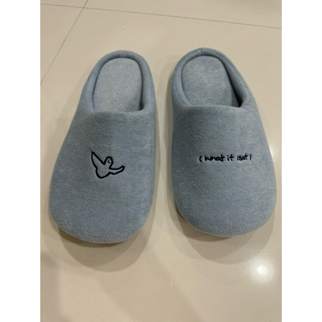 รองเท้าใส่ในบ้านwhat it isNtของแท้