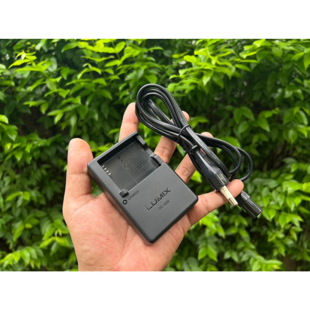 แท้มือ 2 แท่นชาร์จ DE-A98B สายชาร์จแบตเตอรี่กล้อง Panasonic Lumix GF3 GF5 GF6 GF7 GF8 GF9 GF10 GX7 G