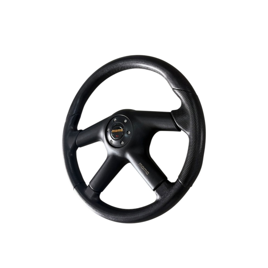 พวงมาลัย พวงมาลัยรถยนต์ พวงมาลัย momo