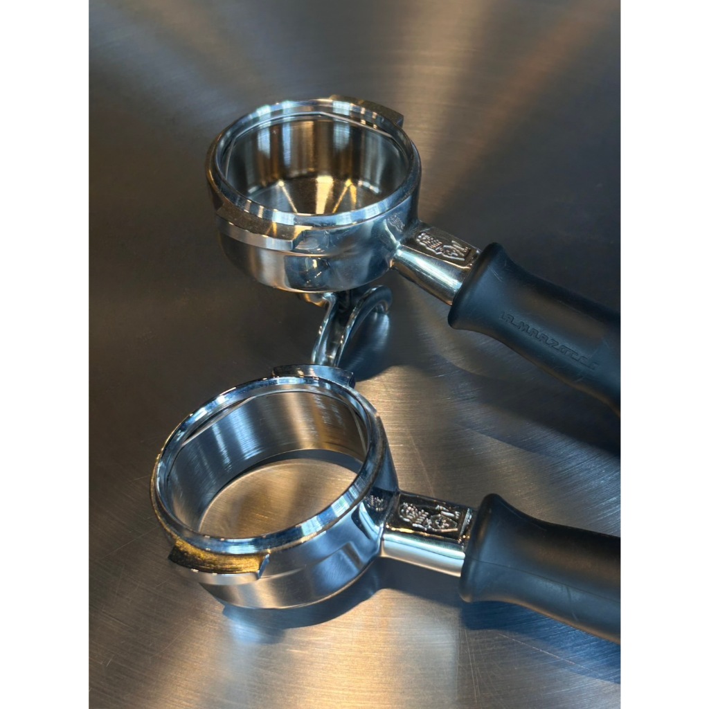 ด้ามชงลามาซอคโก 2 ทางน้ำไหล La Marzocco double spout  / Bottomless