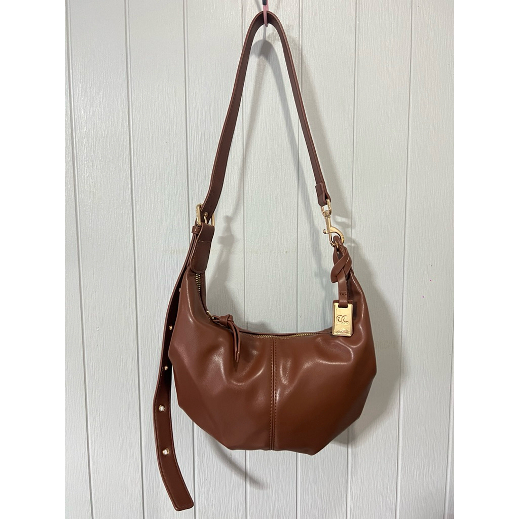COCO CHIC กระเป๋าสะพายผู้หญิง สีน้ำตาล (มือสอง)