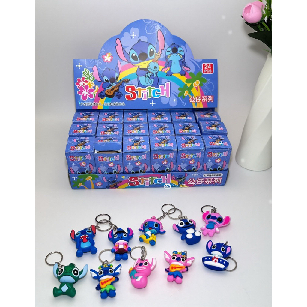 กล่องสุ่มพวงกุญแจStitch กล่องสุ่มพวงกุญแจสุดฮิต Aloha Stitch 1 Box  มี 24 กล่อง 10 ลาย สีสวย ชัด
