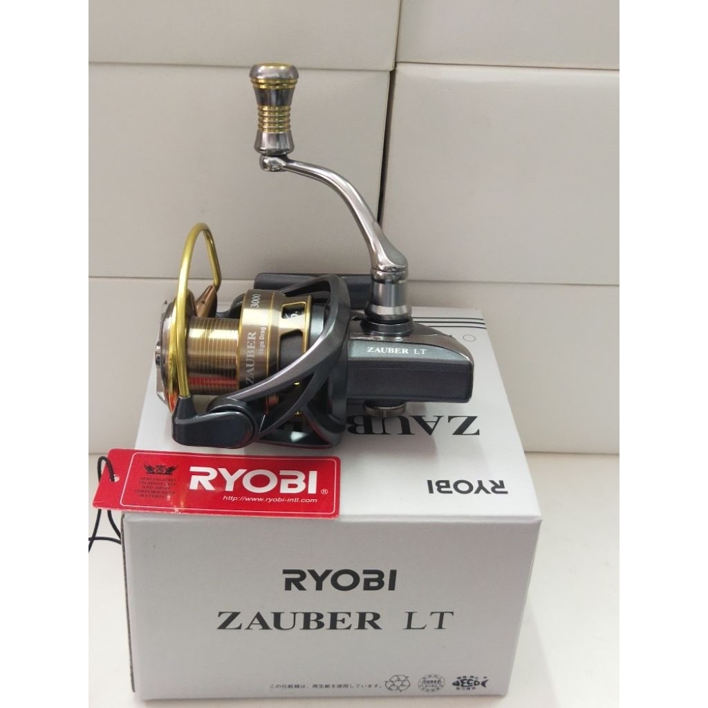 รอก RYOBI รุ่น ZAUBER LT 3000