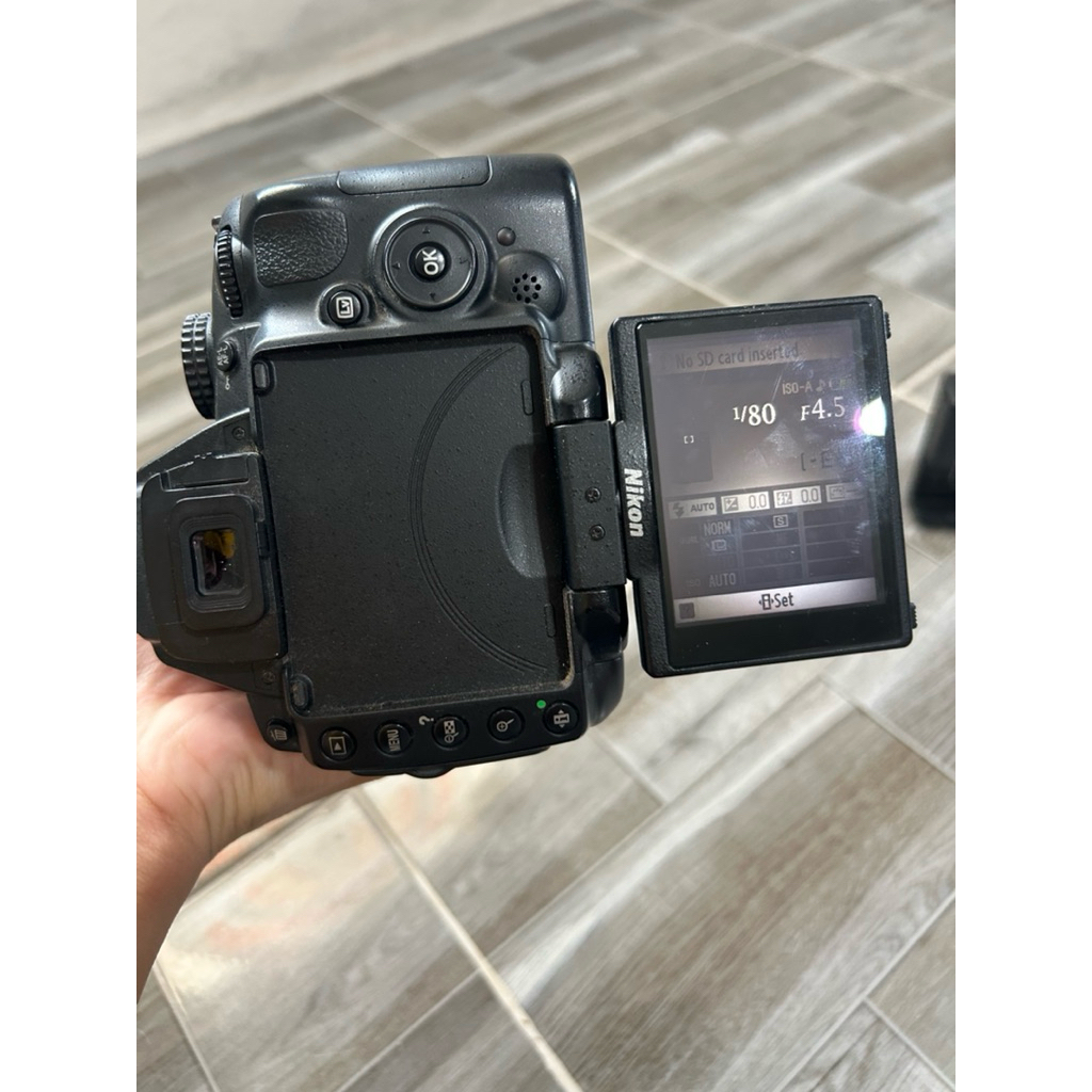 กล้องดิจิตอล Nikon D5000