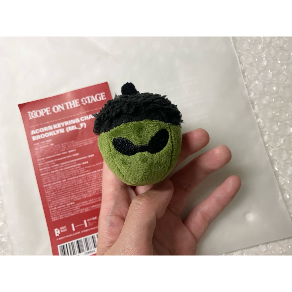 [พร้อมส่ง] Acorn charm Brooklyn - ลูกโอ๊ค - HOPE TOUR - BTS - Jhope Merch