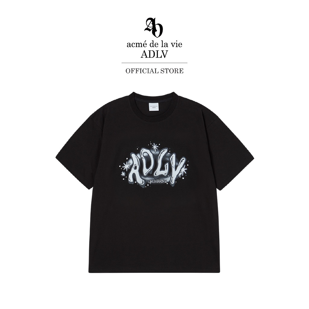 ADLV [acme de la vie] เสื้อยืด Oversize รุ่น Universe Logo Short Sleeve T-Shirt Black (50151SUVSSU_U5BKXX)