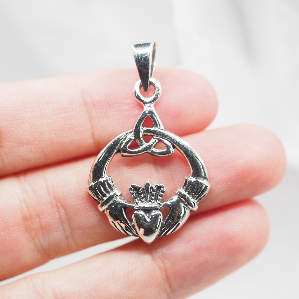 จี้สัญลักษณ์Claddagh จี้มือ หัวใจ มงกุฏ จี้สร้อยคอความหมายดี เงินแท้ 92.5% ของขวัญให้แฟน ให้เพื่อน G