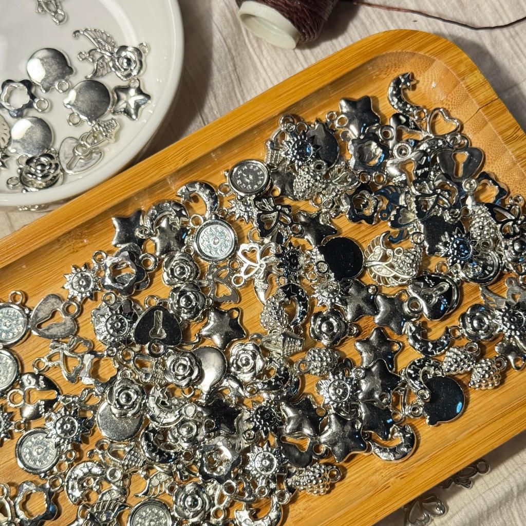 จี้ลูกปัด CCB สีเงิน สำหรับทำเครื่องประดับ 10 ชิ้น DIY