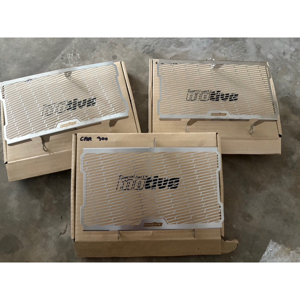 ‼️SALE‼️ การ์ดหม้อน้ำ CBR300R CB300F MOTIVE มือ1 ราคา 300 บาท