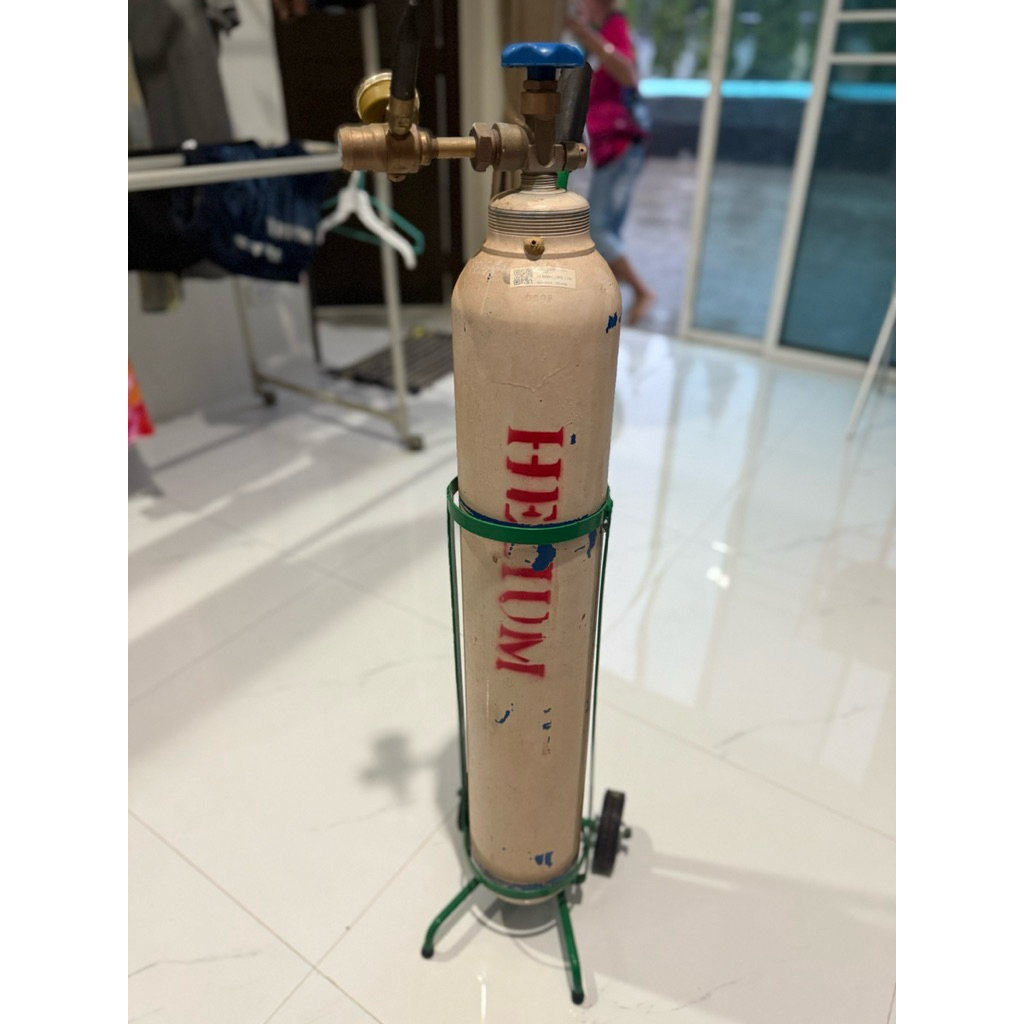 UMEGA ชุดถังฮีเลี่ยมบอลลูน มือสอง UGAS รุ่น HE-1.5Q พร้อมฮีเลียมในถังและเกจ์