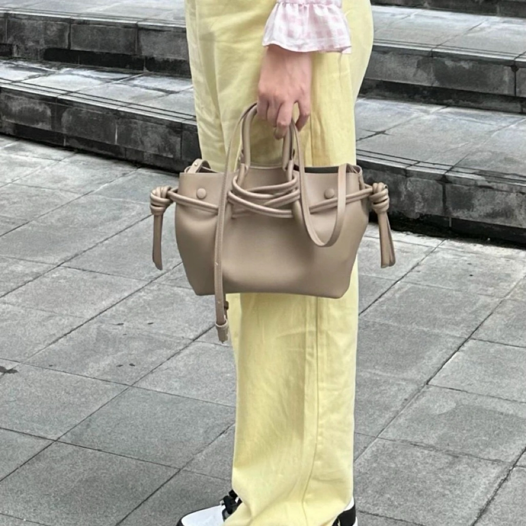 รับหิ้วแทั💯FUNDAO-AVA-Mini