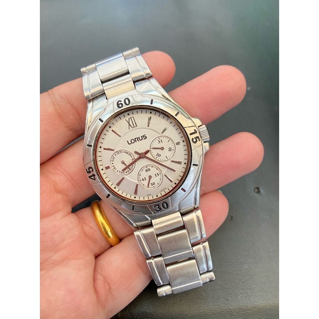 LORUS QUARTZ กันน้ำ50m ของแท้ มือสอง