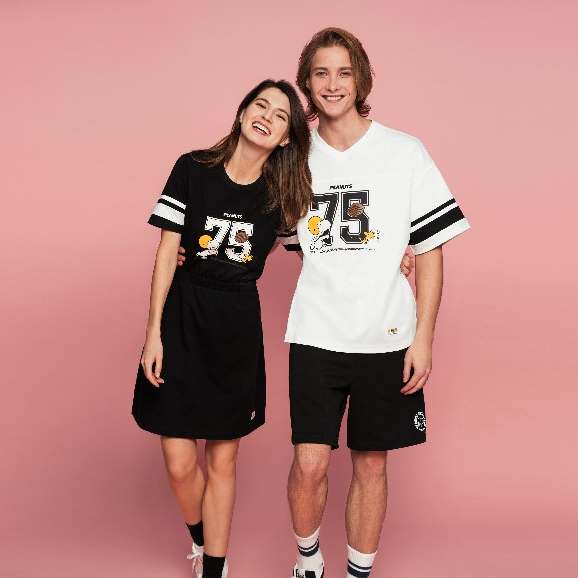 GIORDANO เดรสผู้หญิง Women's Dress (Snoopy) 05465399