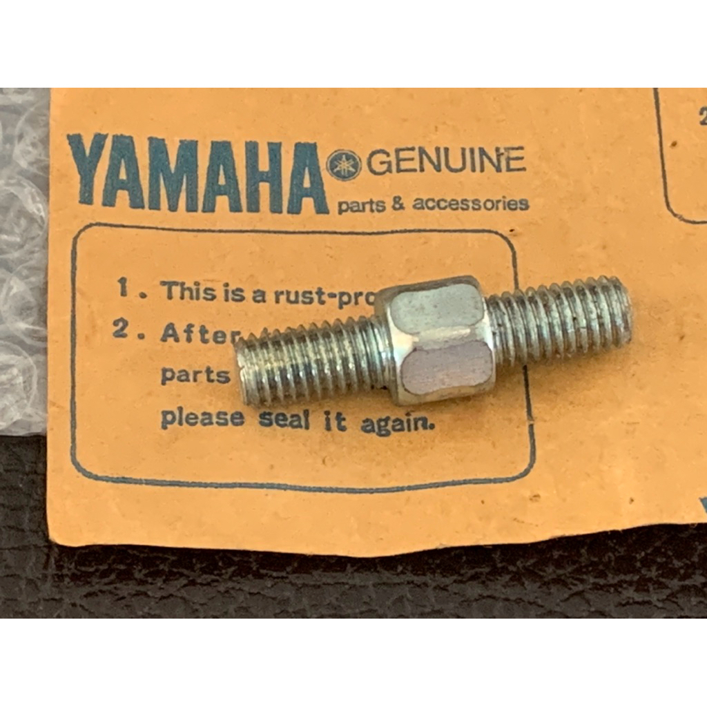 Yamaha Y80 น็อตยึดตะแกรงหน้า ขาตะกร้า แท้ใหม่