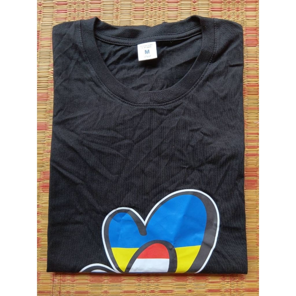 เสื้อกิจกรรม I Stand with Ukraine