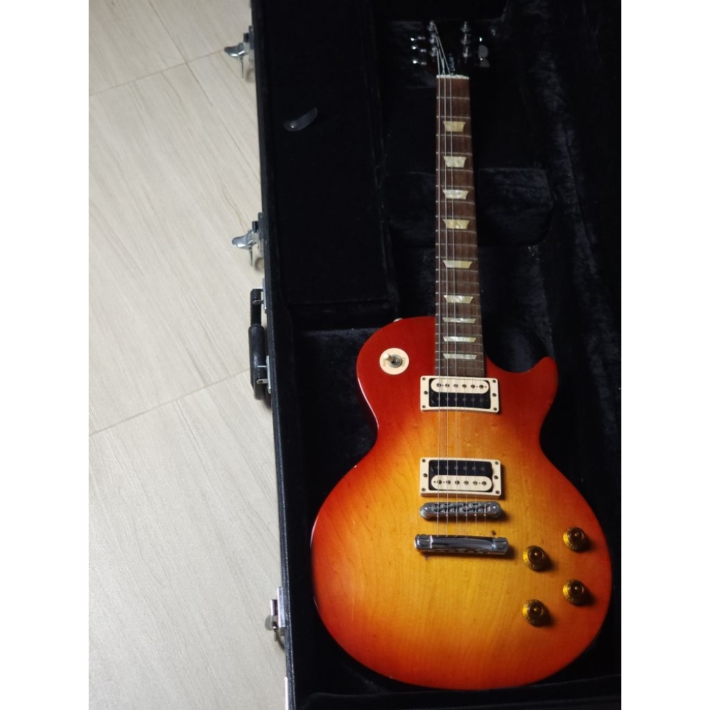 Gibson Lespaul studio deluxe 2011 (มือสอง)