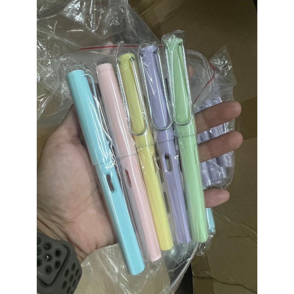 ดินสอ ดินสอแบบใหม่ไม่ต้องเหลา ดินสอด้ามจับสีพาสเทล