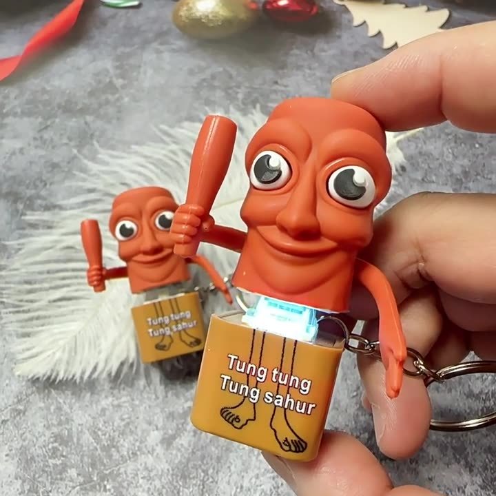 Tung tung tung Sahur พวงกุญแจ   พวงกุญแจมีเสียง มีไฟส่องสว่าง ของเล่นบีบอัด จี้ของขวัญ