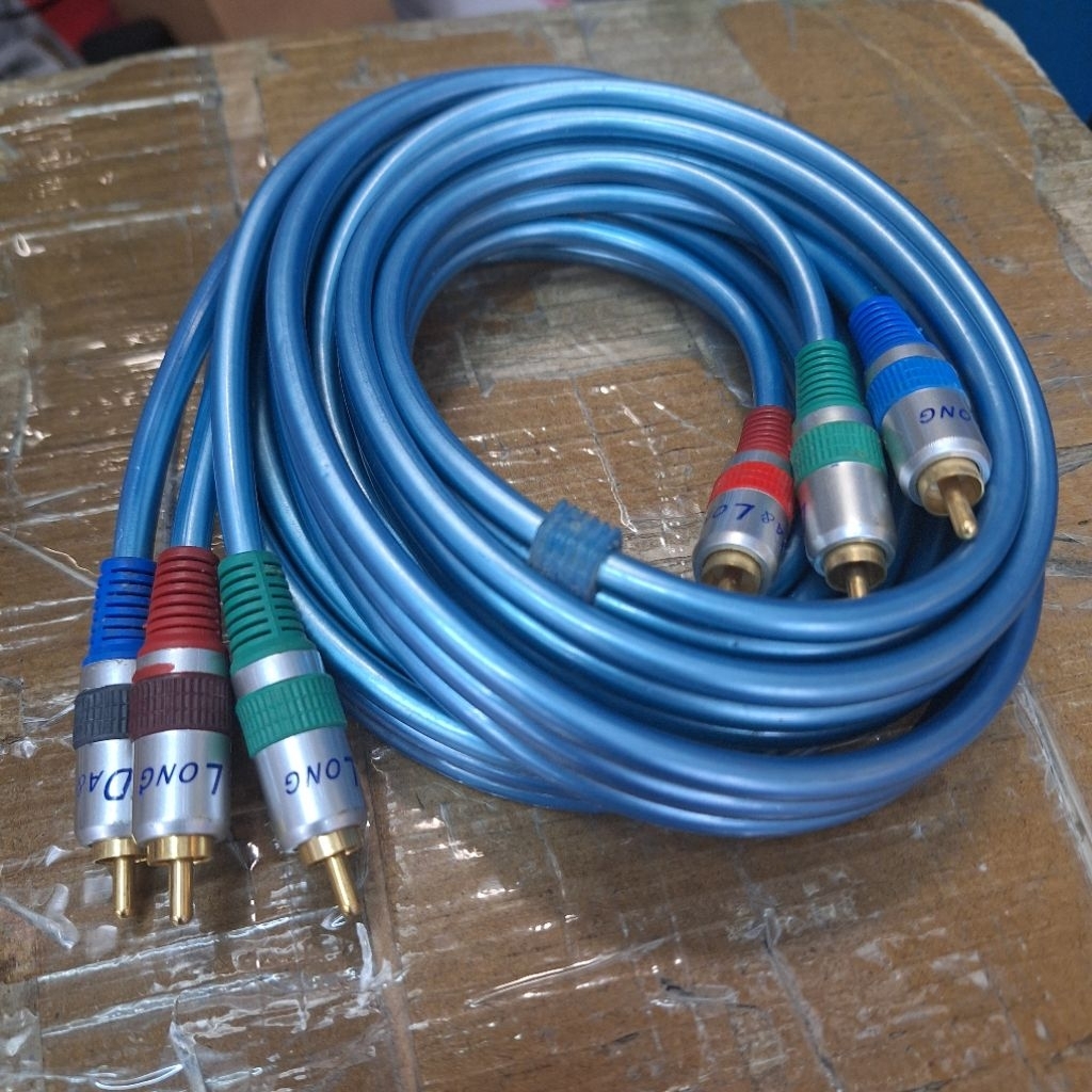 สาย AV component สาย 3 ออก 3 สัญญาณภาพคมชัดอย่างดี 2.5เมตร