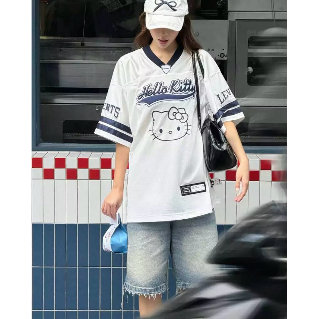 พรีแบรนด์แท้ Levents X Hello Kitty