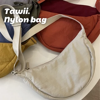 Tawii. กระเป๋า กระเป๋าผ้า กระเป๋าข้าง สะพายข้างไนล่อน กระเป๋านุ่ม Unisex Bag กระเป๋าเท่ๆ