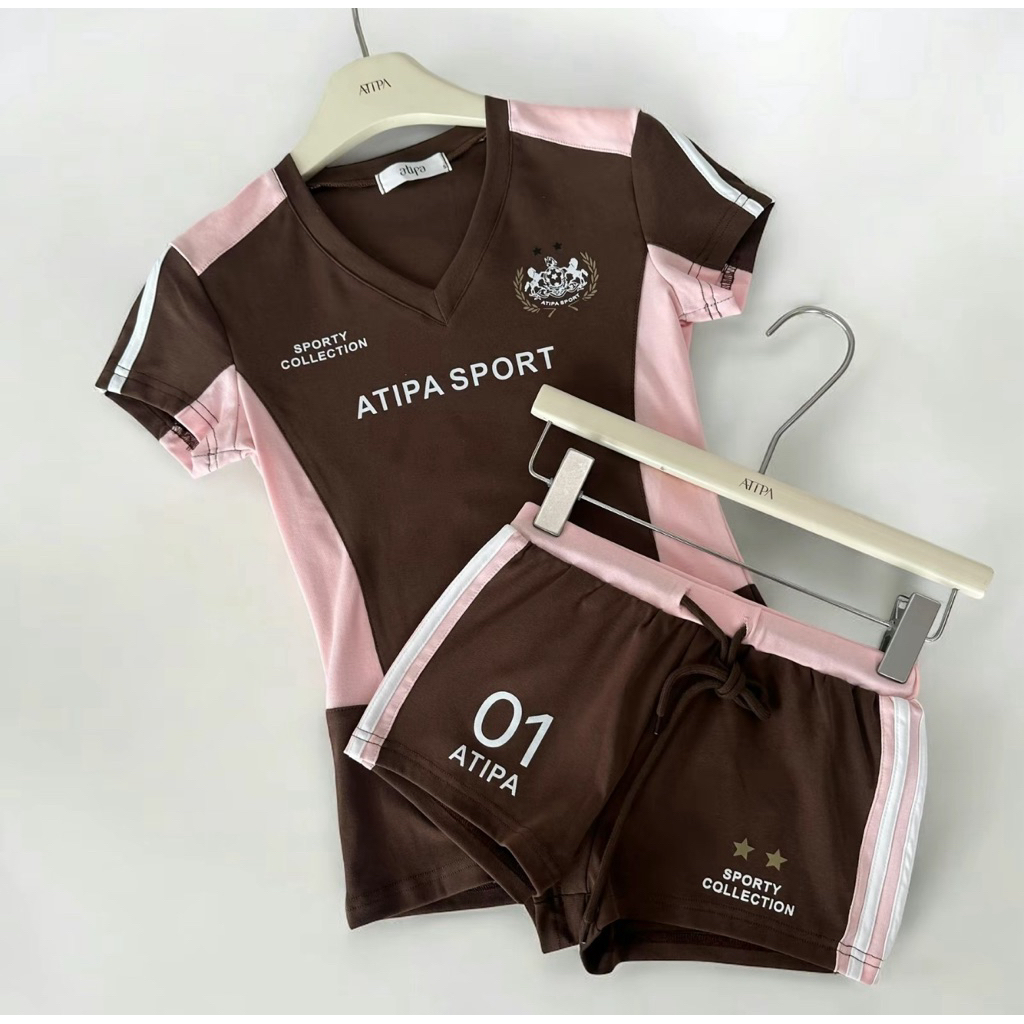 ส่งต่อ✨ Atjpa - Sporty Atipa Set เซ็ตเสื้อ สปอร์ตกับกางเกงขาสั้น Size M ใส่ครั้งเดียวไม่ถึง 2ชม.