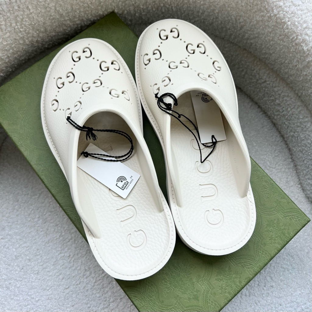 New✨ Gucci Rubber sandals size7 Y25 (รุ่นส้นแบน) วัดจริงได้ ~27cm