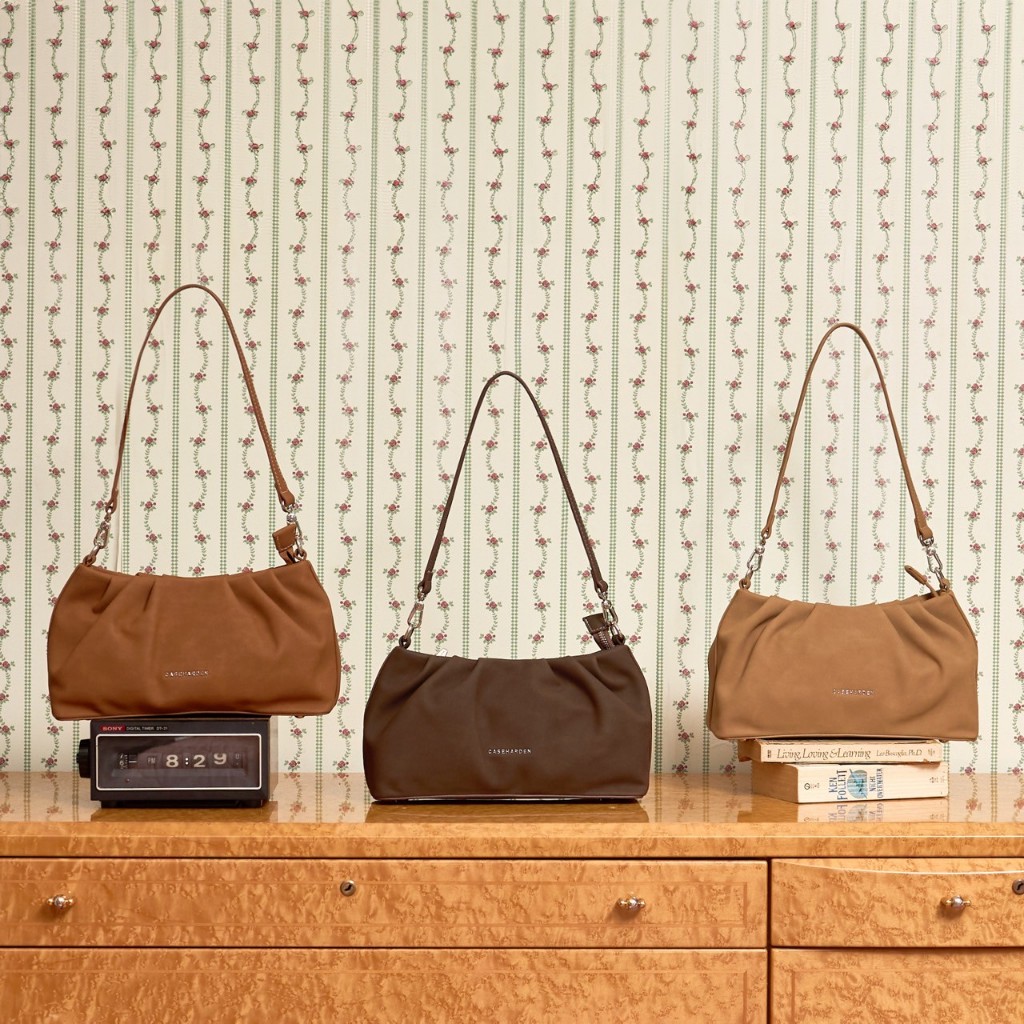 Caseharden Dumpling Suede Bag กระเป๋าสะพายหนังกลับ - รูปที่ 7