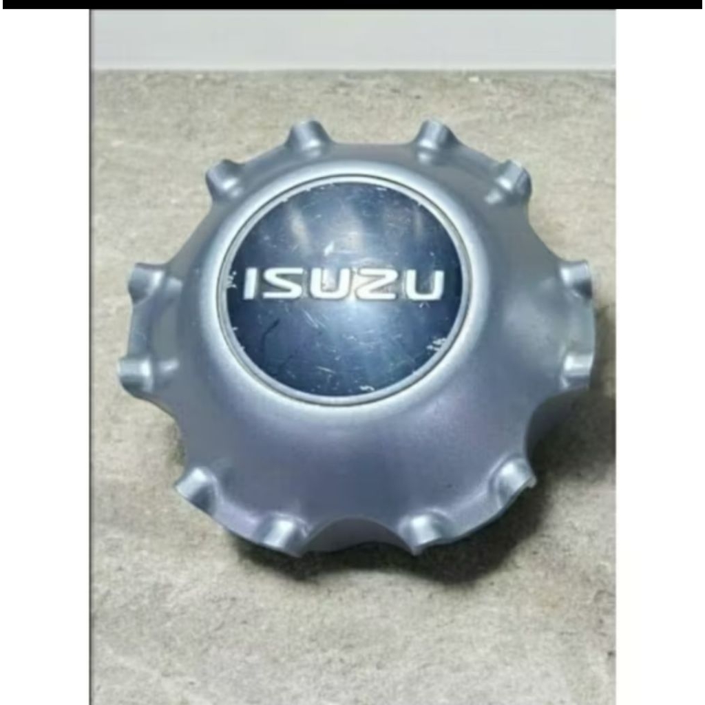 ฝาดุ้มล้อแท้ เบ้าล้อ ฝาปิดกลางเบ้า ฝาล้อ ที่ปิดล้อ ฝาครอบดุ้มล้อ อีซูซุ เก็บสีใหม่มือ2ขายราคาถูก(ราคาต่อ1ชิ้น)มีพร้อมส่ง