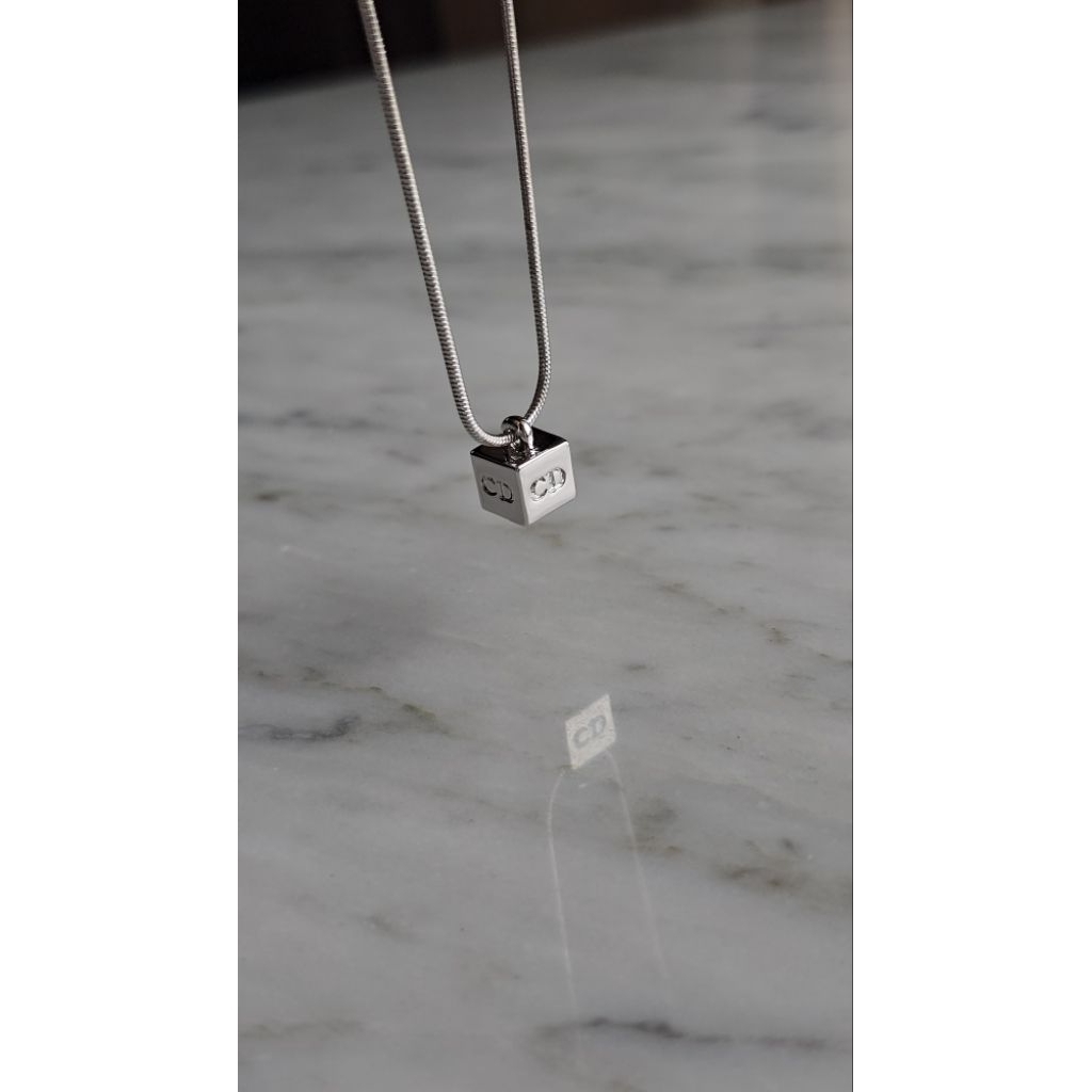 CD MINI BOX NECKLACE